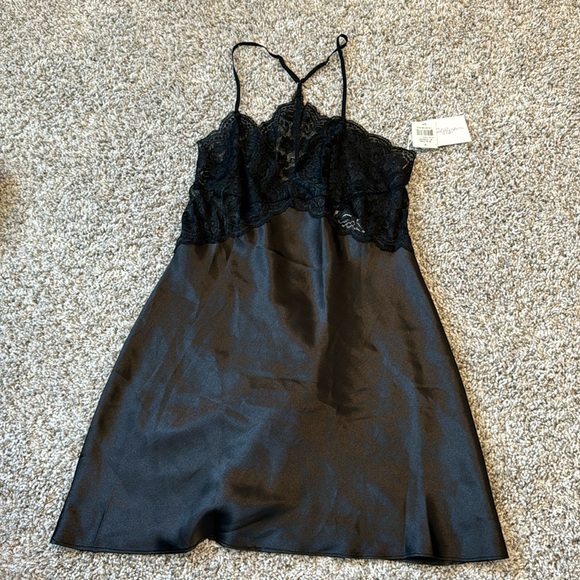 NWT In Bloom intimates - Picture 1 of 2